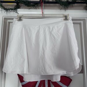 Gilly Hicks White Skort